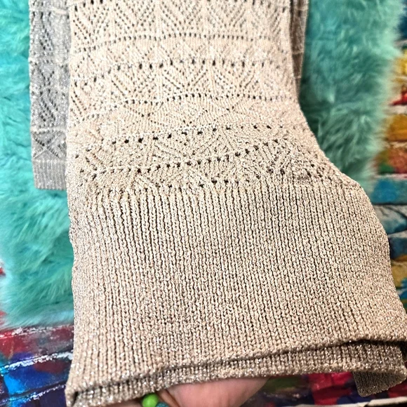 White House Black Market  Gold knit Crew Neck Long Sleeve Silver Shimmer Sweater - Picture 5 of 8